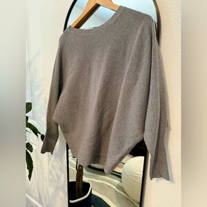 Cupio grey sweater